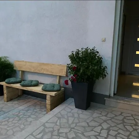 Ante Apartment Sinj Exterior photo